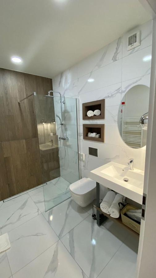 Aparthotel Nox Cluj Napoca Bagian luar foto