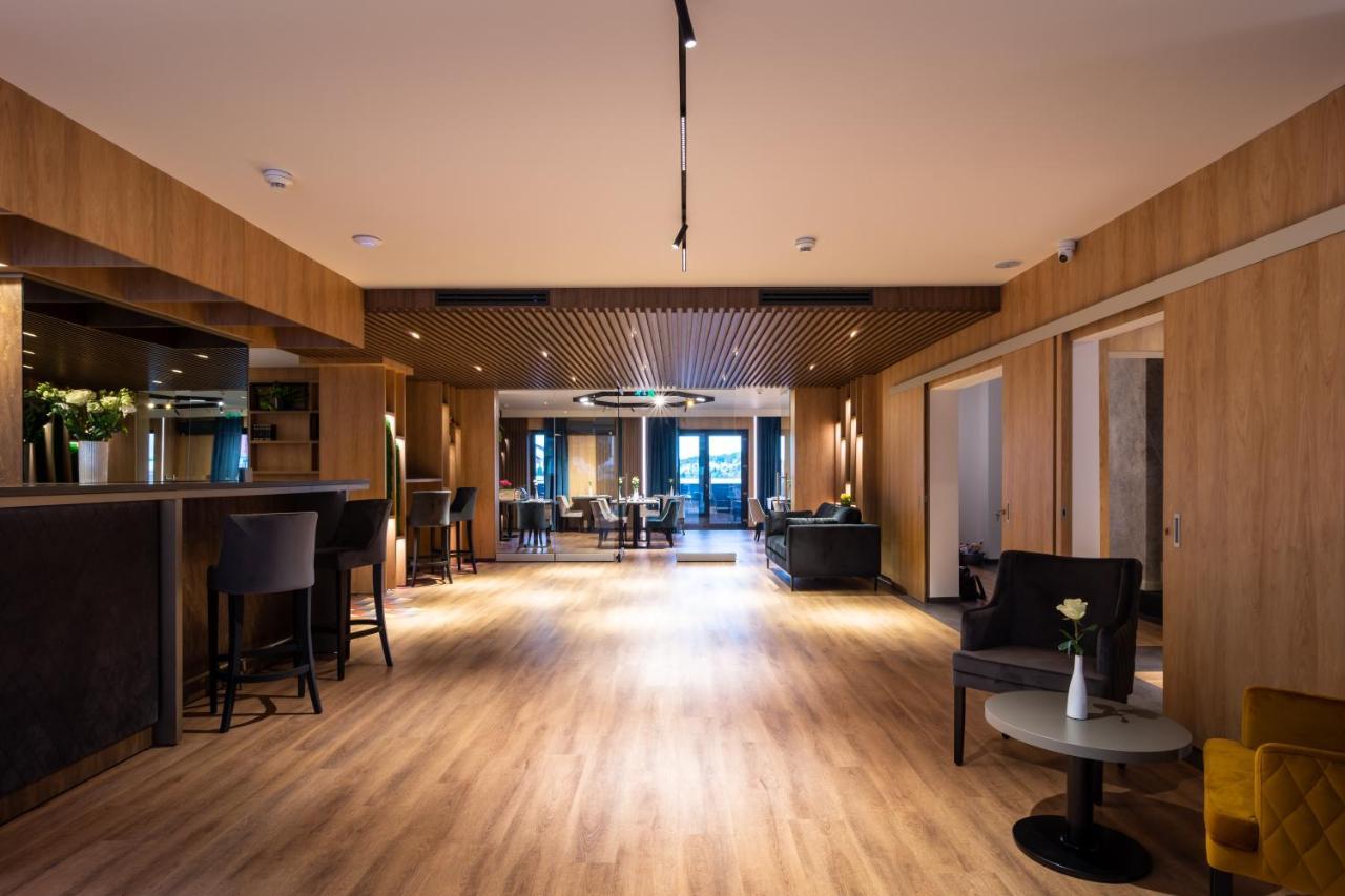 Aparthotel Nox Cluj Napoca Bagian luar foto